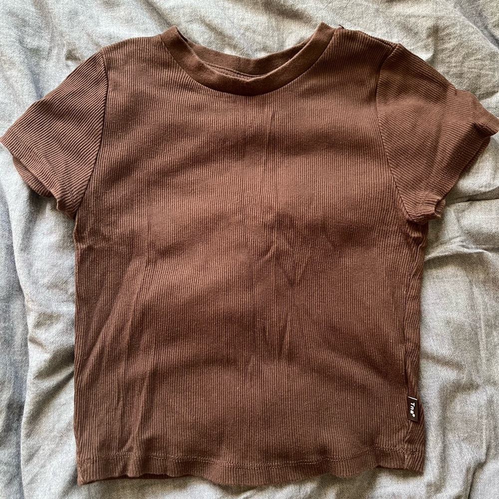 Aritzia TNA baby tee